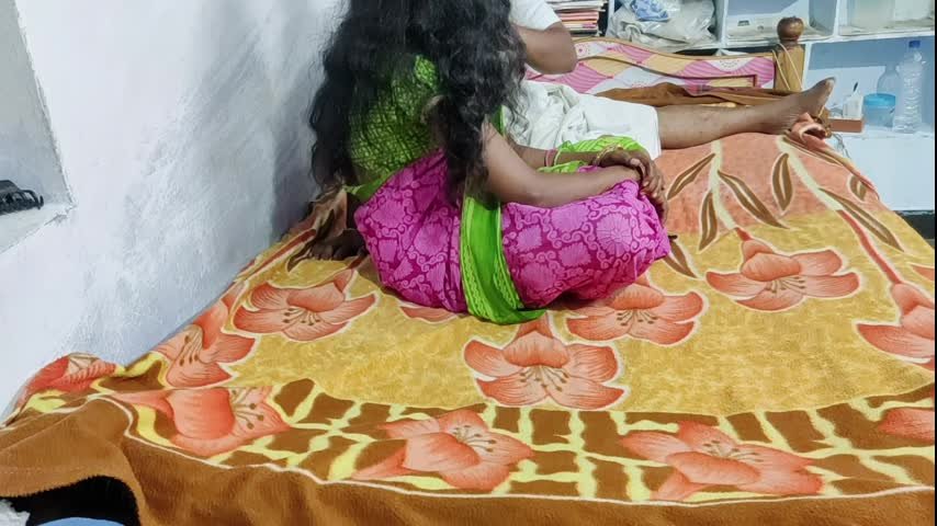 Indian Village wife Homemade body massage vegitable put in pussy