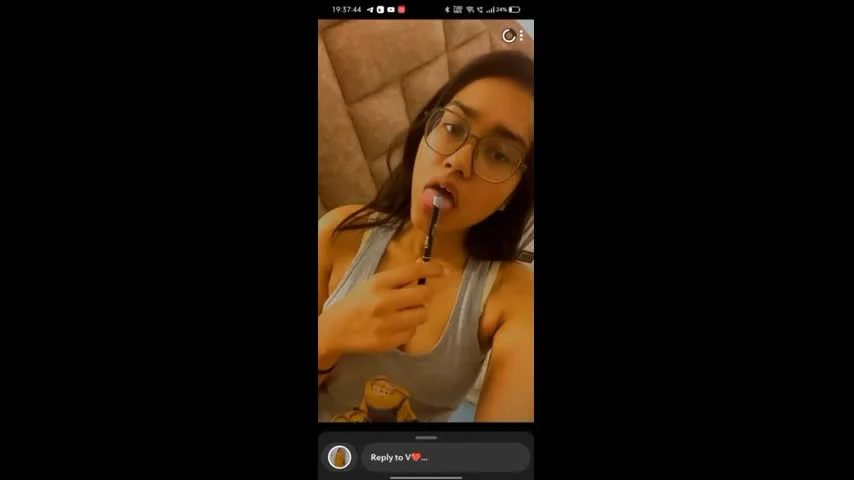 Sexy girl opps boobs