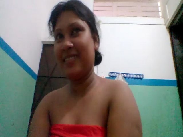 Hot Bangladeshi Porn Video Bhabhi Giving Blowjob