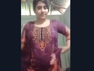 Curvy Figure Beautiful Sexy Horny Village Girl Fingering