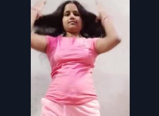 Horny desi girl Dancing in front of camera