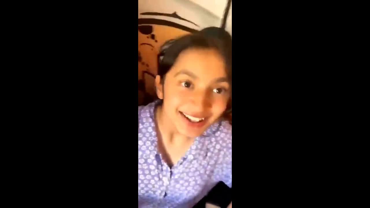 Beautiful Cute Gf Sucking Fingering