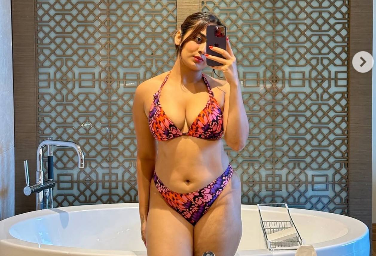 Divya Mistry ,Aditi mistry Nude Sister Videos