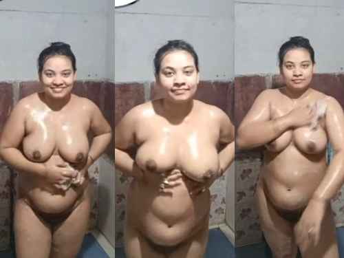 Sexy booby girl in bathroom – part2