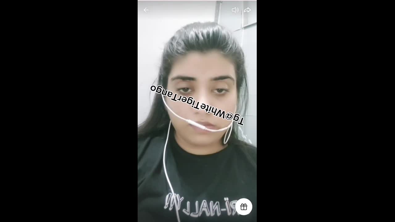 Iqra Rajpoot Showing Boobs on 121 Tango Live with Face