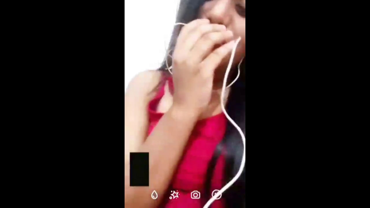 Cute desi girl in chamet