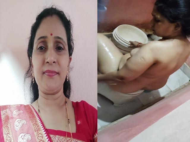 Mature bhabhi bathing naked caught by devar