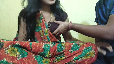 Desi Bhabhi Had Sex with Stepbrother Wearing a Saree
