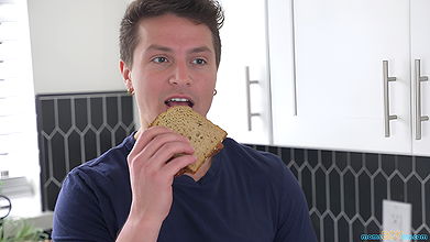 Mom’s Boy Toy with Lindsay Lee in Stepmom Cleans Me Up – S2_E8