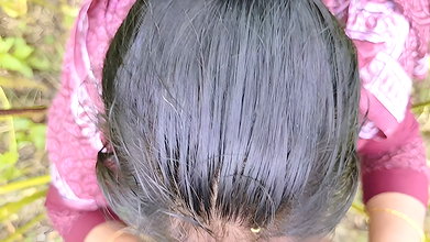 Fucking a Beautiful Desi Girl While Eating Jute MMS