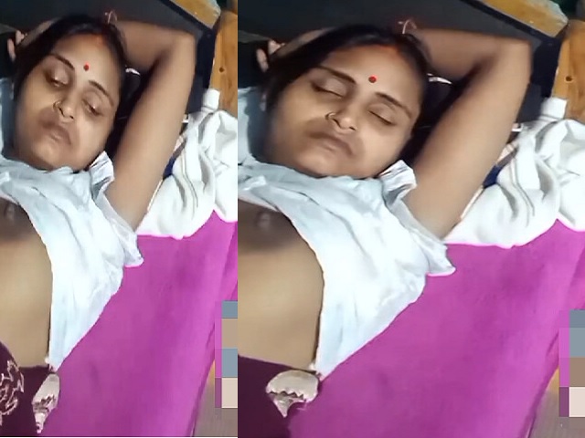 Sleepy bhabhi shows boobs on video call to her lover