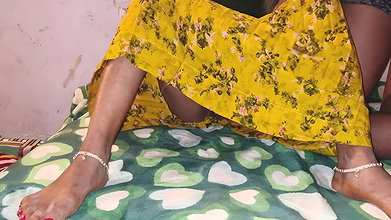 Ritu Ji Ne School Teacher Se Apni Piyaj Bujai – My Desi