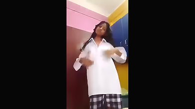 Assame Girl Sanya MMS Leak for BF Updates 10